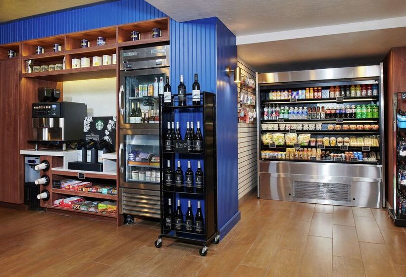 Doubletree By Hilton Hotel Berkeley Marina