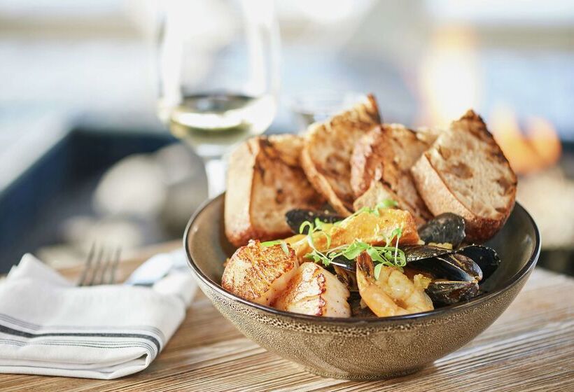 Doubletree By Hilton Hotel Berkeley Marina