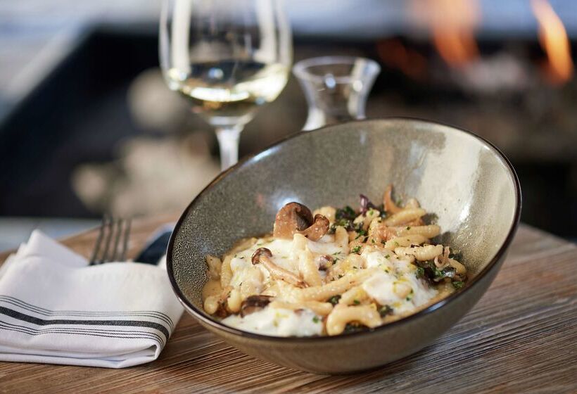 Doubletree By Hilton Hotel Berkeley Marina