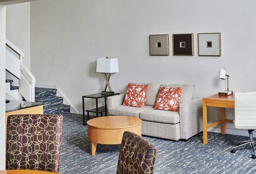 Doubletree By Hilton Hotel Berkeley Marina