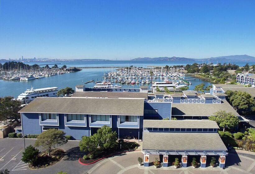 Doubletree By Hilton Hotel Berkeley Marina
