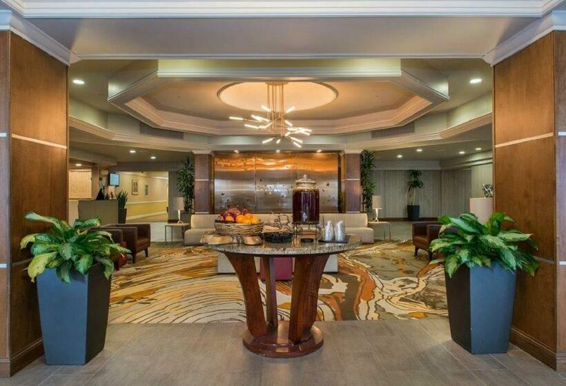 فندق Doubletree By Hilton Cleveland East Beachwood