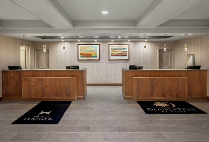 فندق Doubletree By Hilton Cleveland East Beachwood