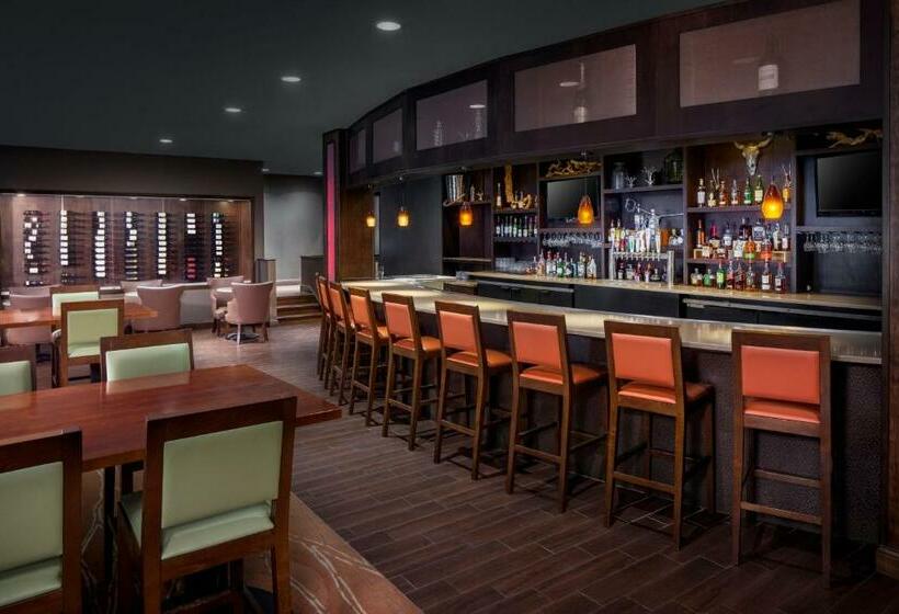 فندق Doubletree By Hilton Cleveland East Beachwood