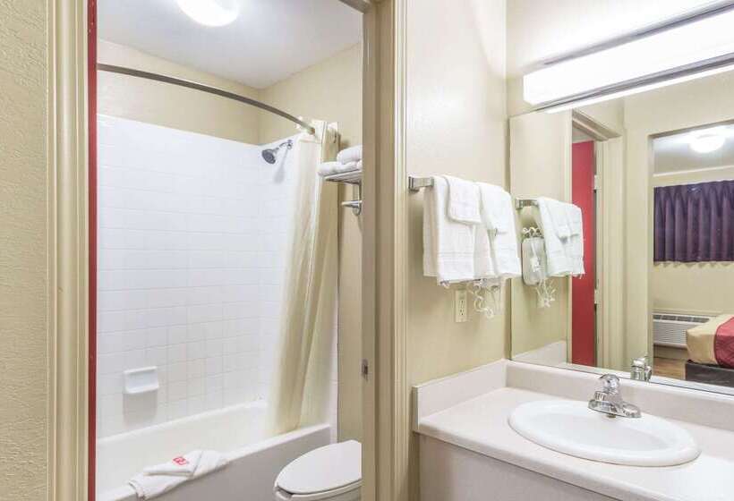 酒店 Econo Lodge Inn & Suites I 35 At Shawnee Mission