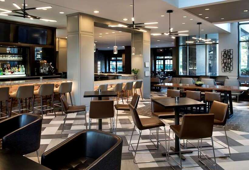 ホテル Embassy Suites By Hilton Bethesda Washington Dc