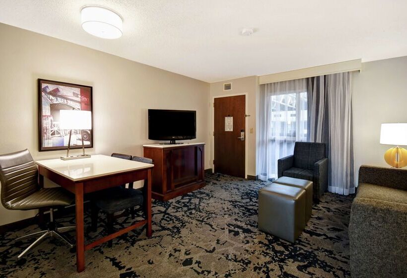 Embassy Suites By Hilton Montgomery Hotel & Conference Ctr