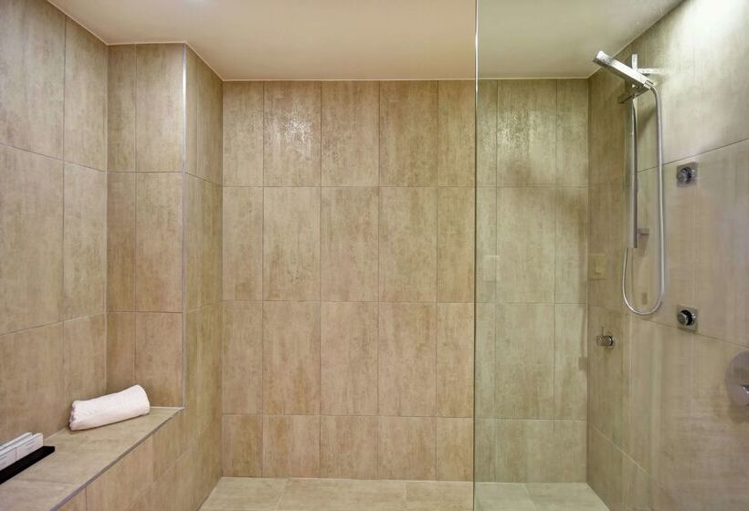 Embassy Suites By Hilton Montgomery Hotel & Conference Ctr