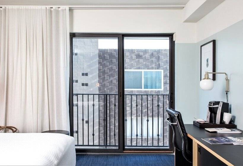 هتل Erwin Venice Beach