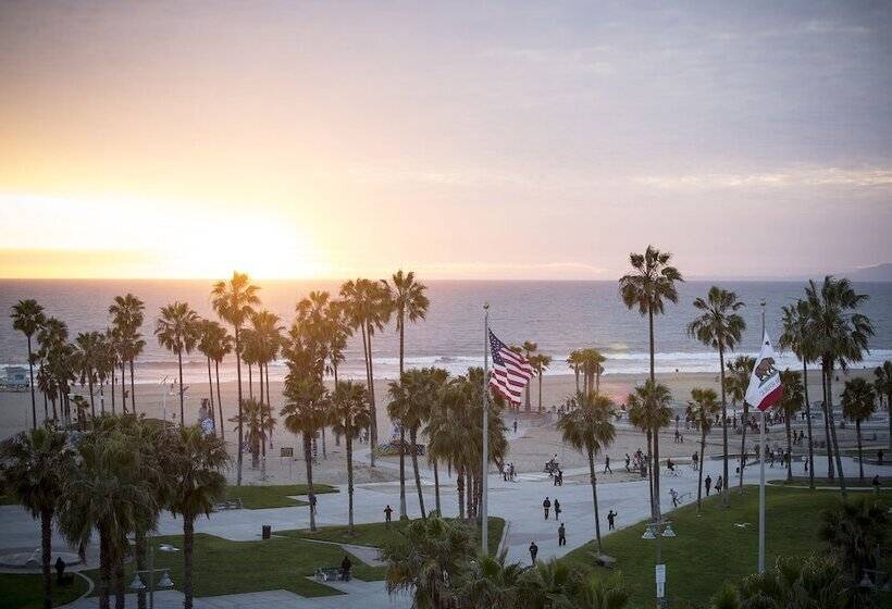 هتل Erwin Venice Beach