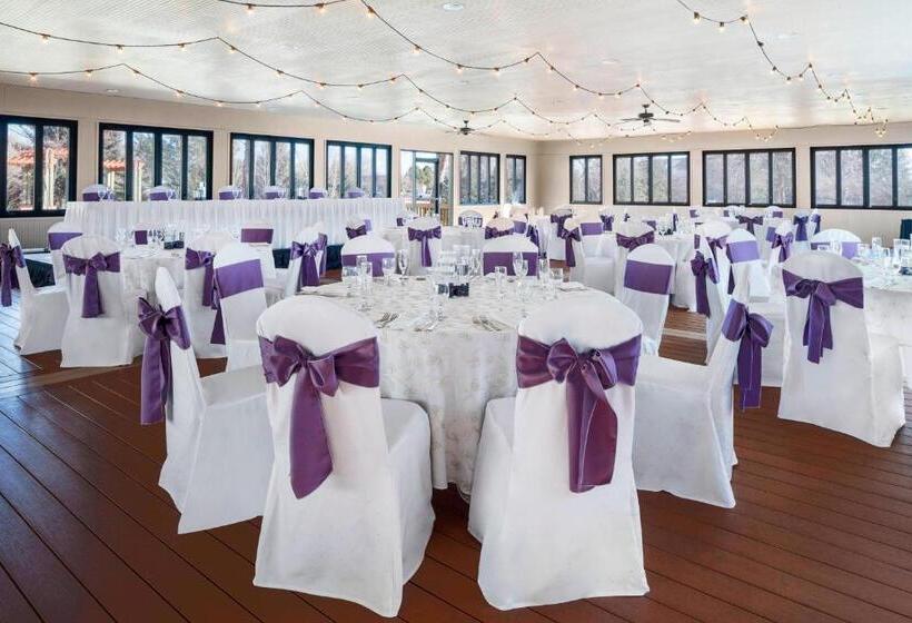 호텔 Fort Collins Marriott