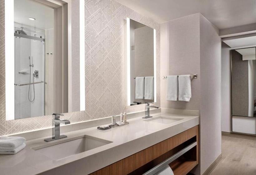 호텔 Fort Collins Marriott