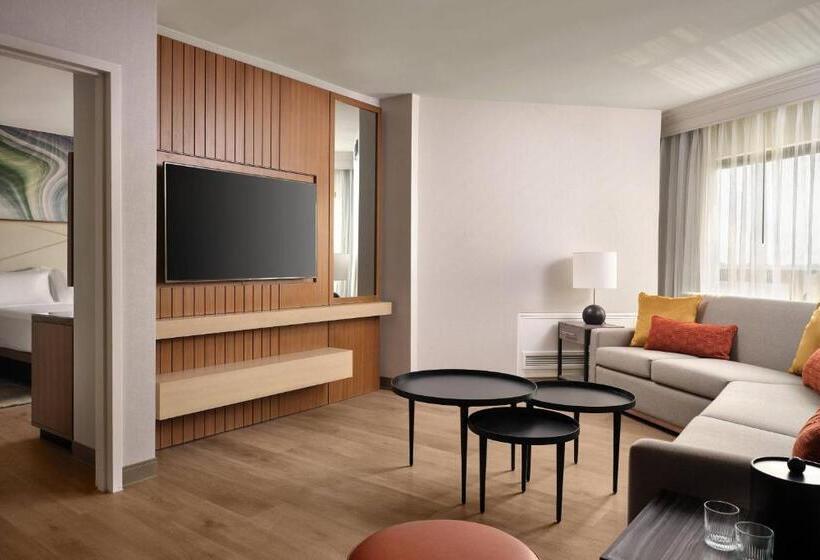 호텔 Fort Collins Marriott