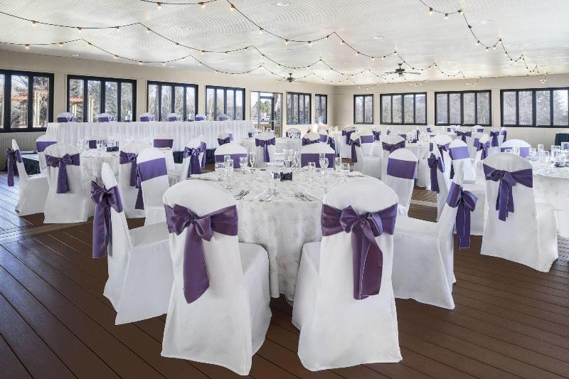 호텔 Fort Collins Marriott