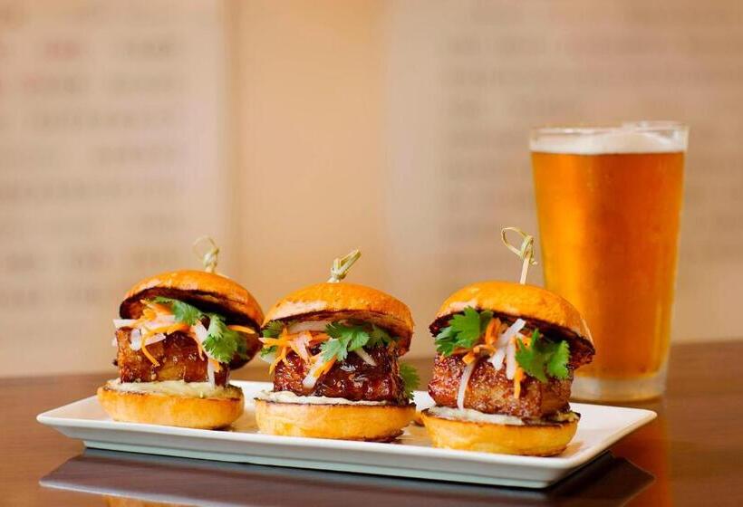 فندق Fullerton Marriott At California State University