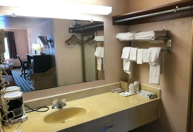 Отель Guest Inn Austell