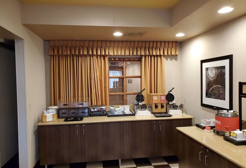 فندق Hampton Inn Butte