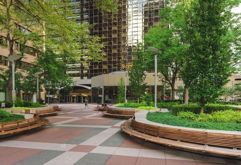 هتل Hilton Denver City Center