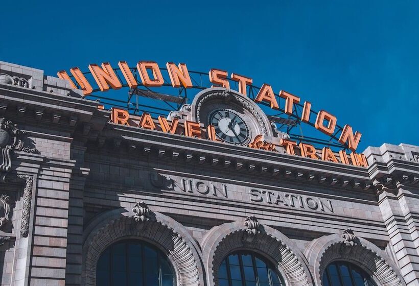 בית מלון כפרי Hilton Denver City Center