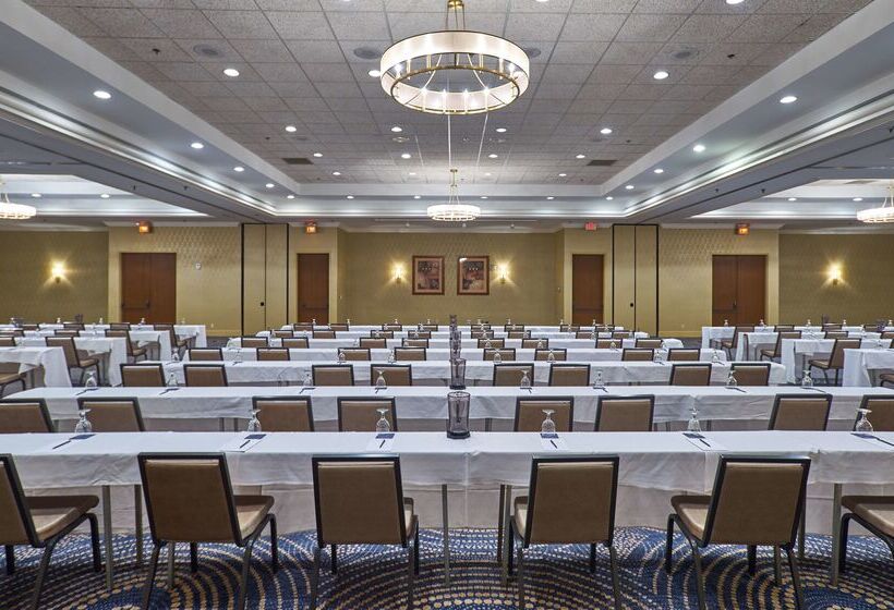 酒店 Hilton Knoxville