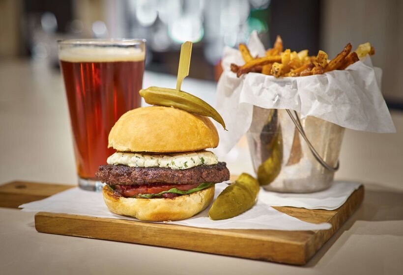 酒店 Hilton Knoxville