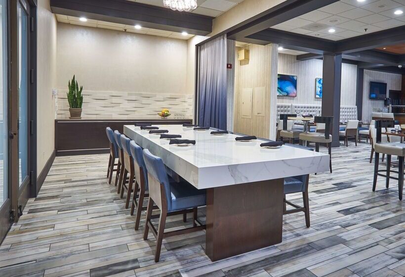 酒店 Hilton Knoxville