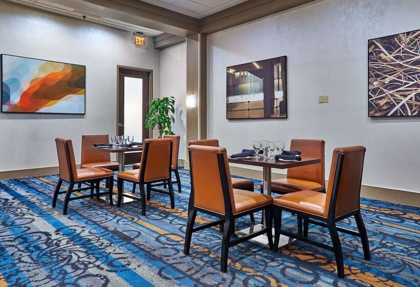 酒店 Hilton Knoxville