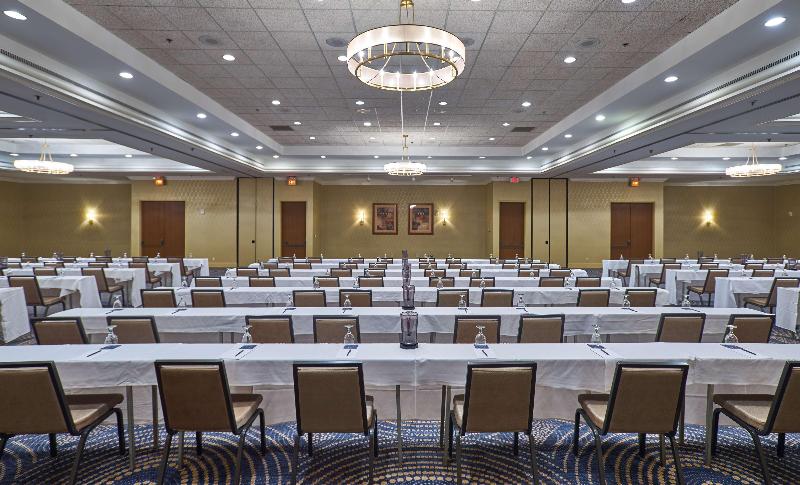 酒店 Hilton Knoxville