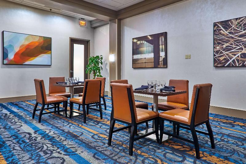 酒店 Hilton Knoxville