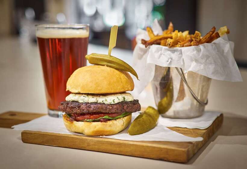 酒店 Hilton Knoxville