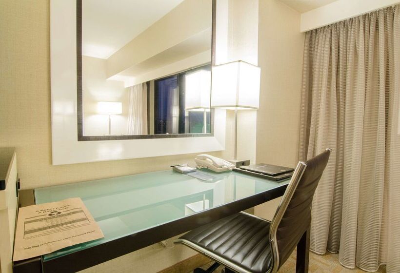 هتل Hilton Los Angeles Airport