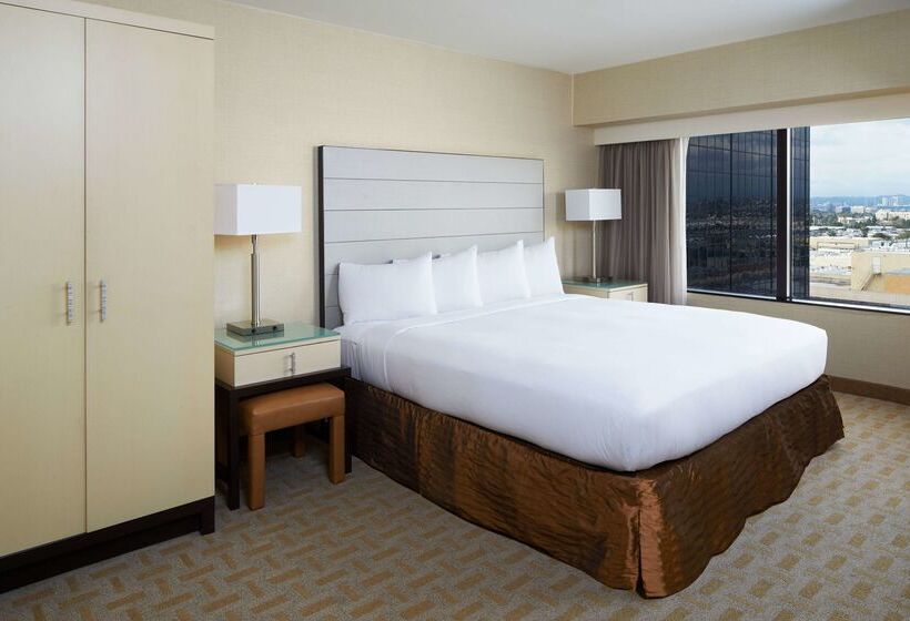 فندق Hilton Los Angeles Airport