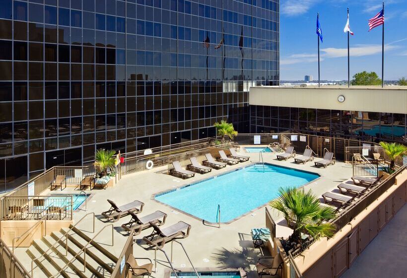 فندق Hilton Los Angeles Airport