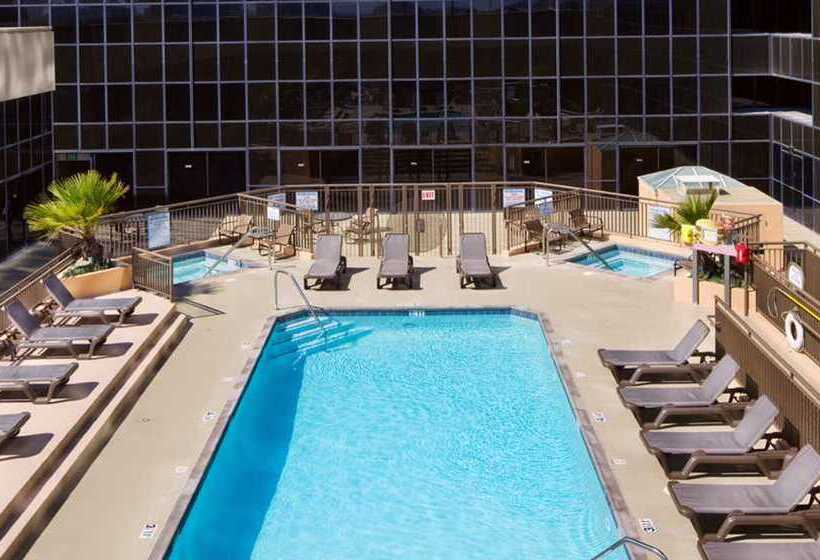 فندق Hilton Los Angeles Airport