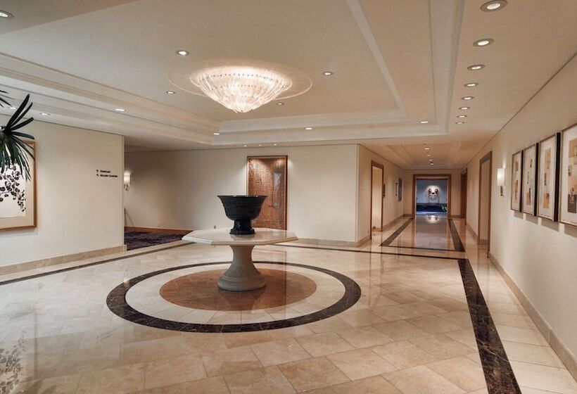 هتل Hilton Los Angeles Airport