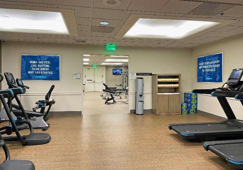 هتل Hilton Los Angeles Airport