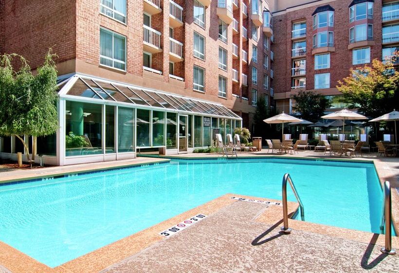 هتل Hilton Suites Atlantaperimeter