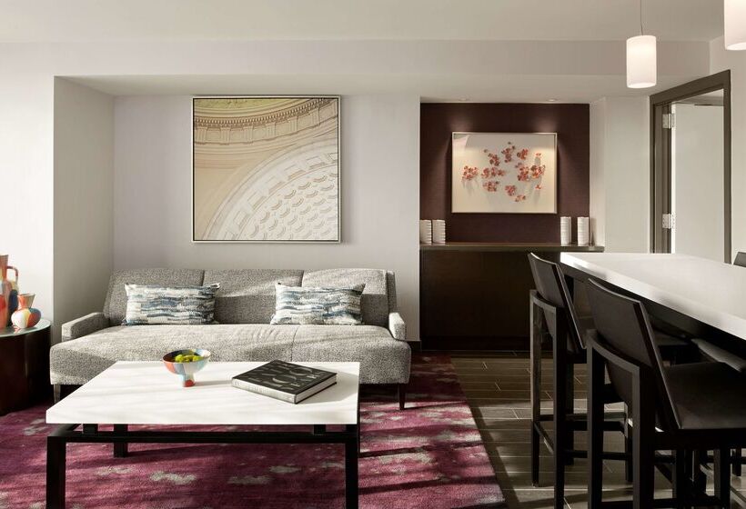 Отель Hilton Washington Dc National Mall The Wharf