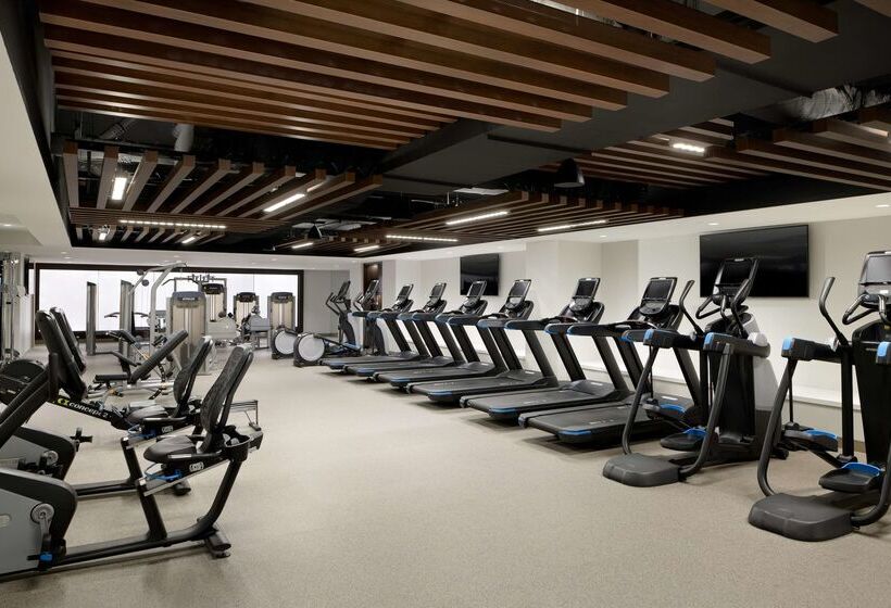 Отель Hilton Washington Dc National Mall The Wharf