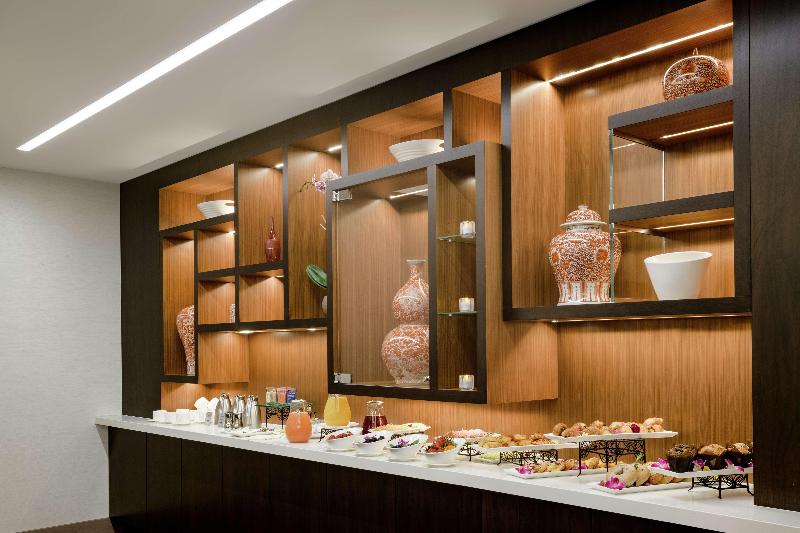 Отель Hilton Washington Dc National Mall The Wharf