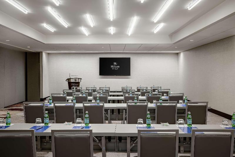 Отель Hilton Washington Dc National Mall The Wharf