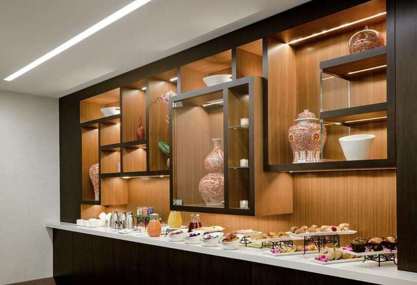 Отель Hilton Washington Dc National Mall The Wharf