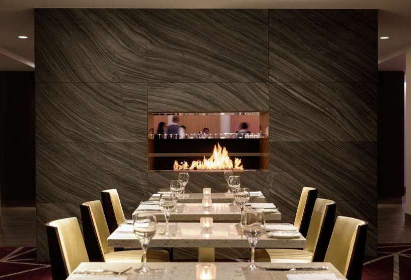 Отель Hilton Washington Dc National Mall The Wharf