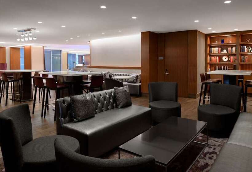 Отель Hilton Washington Dc National Mall The Wharf