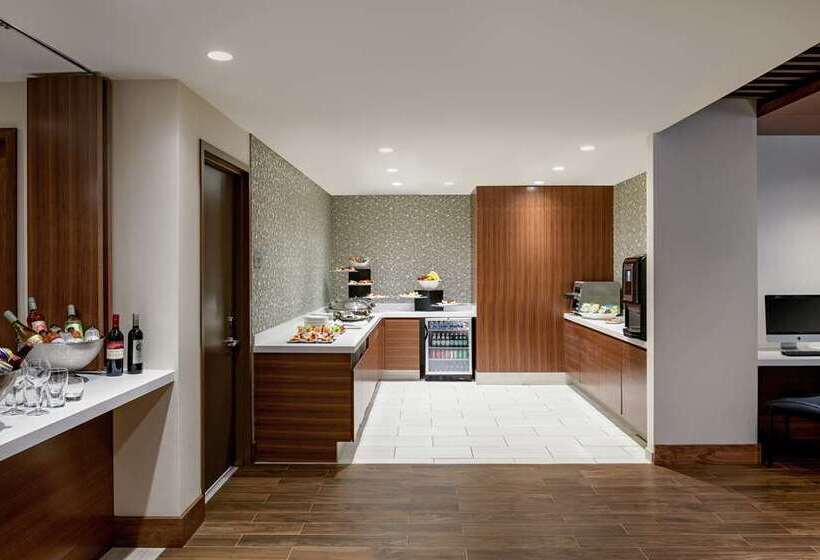 Отель Hilton Washington Dc National Mall The Wharf