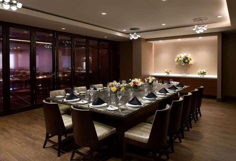 Отель Hilton Washington Dc National Mall The Wharf