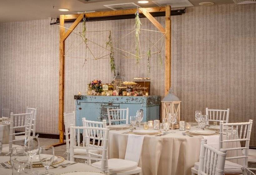 בית מלון כפרי Holiday Inn Milwaukee Riverfront, An Ihg