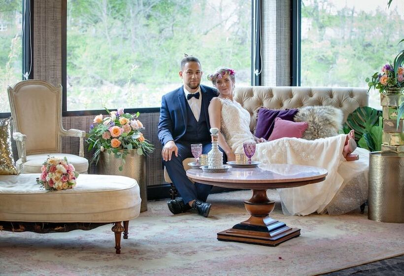 בית מלון כפרי Holiday Inn Milwaukee Riverfront, An Ihg