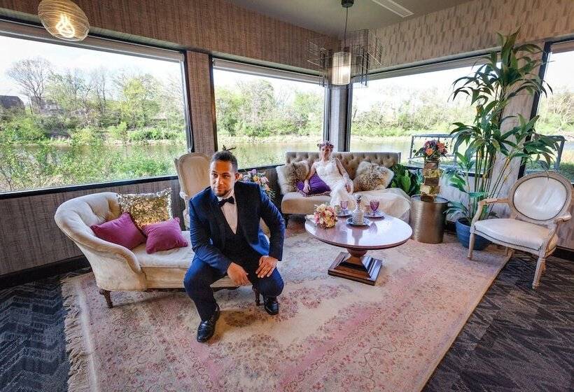 בית מלון כפרי Holiday Inn Milwaukee Riverfront, An Ihg