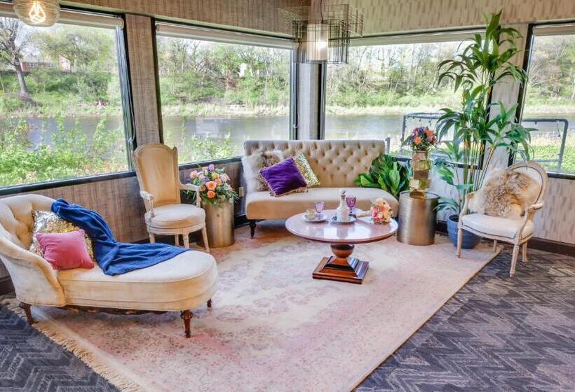 בית מלון כפרי Holiday Inn Milwaukee Riverfront, An Ihg